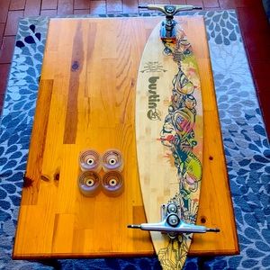 Bustin bamboo long board!  🛹